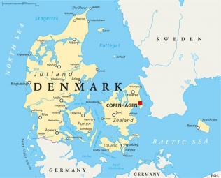  Carte magnétique du Danemark, politique, beige